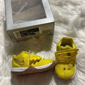 ❌SOLD ❌ Extremely Rare Kyrie 5 SpongeBob Toddler size 4c Nike shoes sneakers